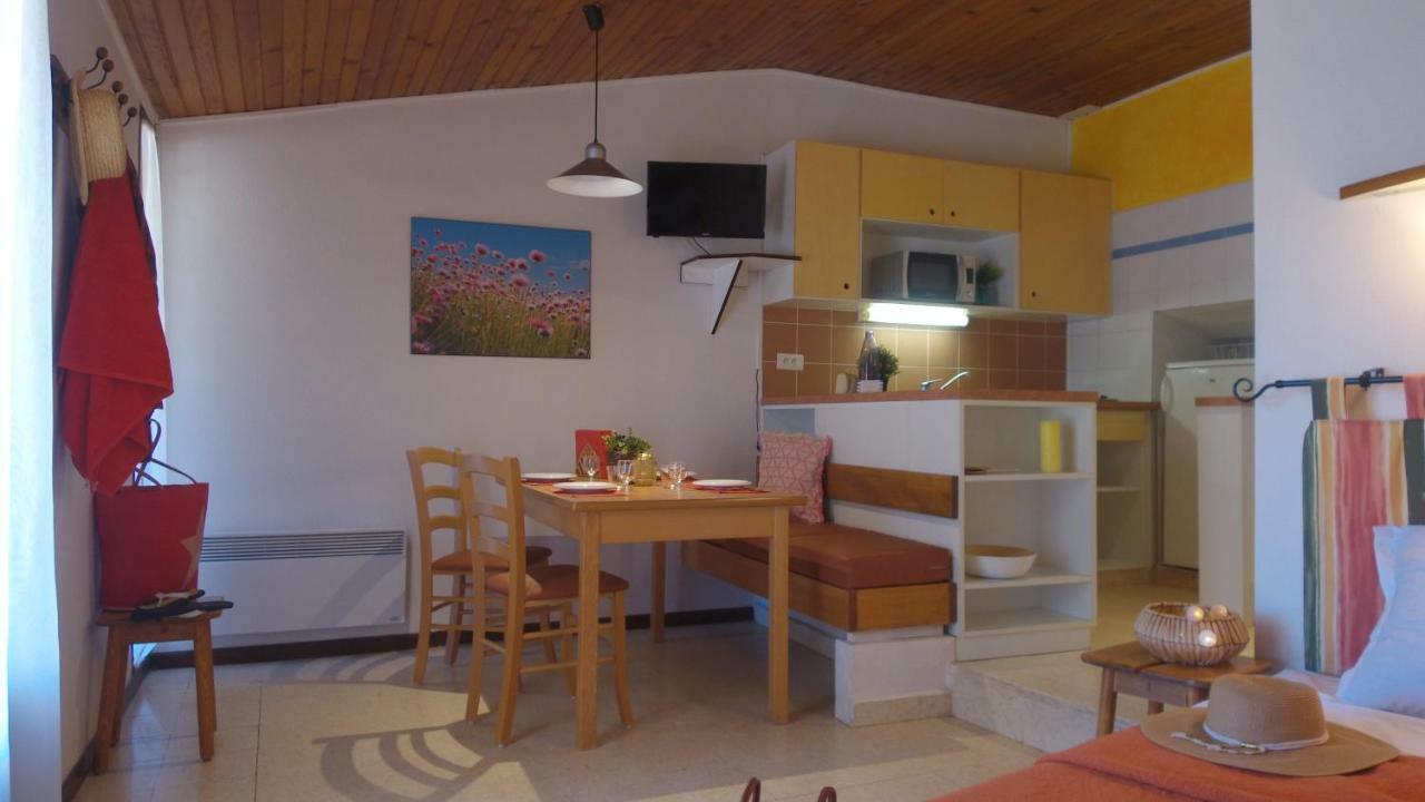 Vvf Luberon Provence Hotell Murs  Exteriör bild